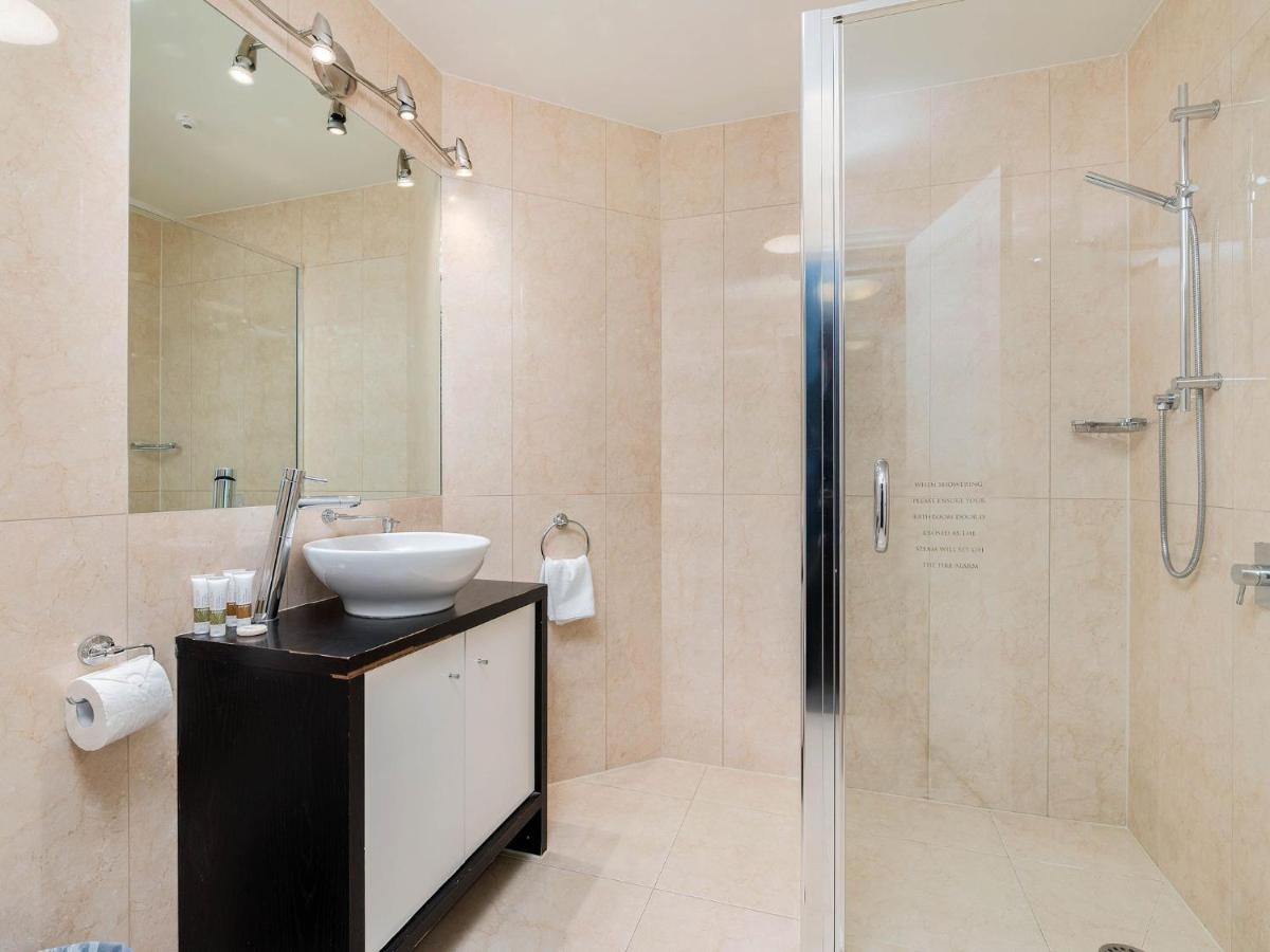 Central Luxury At 408 The Beacon Queenstown Extérieur photo